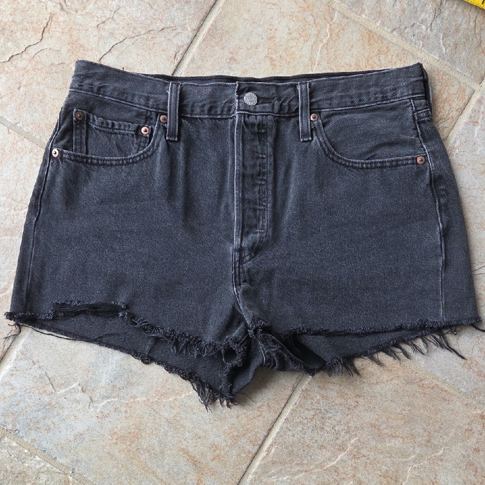Levi's 501 Black Denim Cut Off Shorts Sz 33